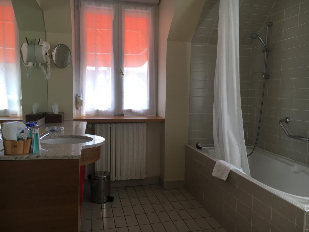 L'Hotel De Carantec Карантек Екстер'єр фото